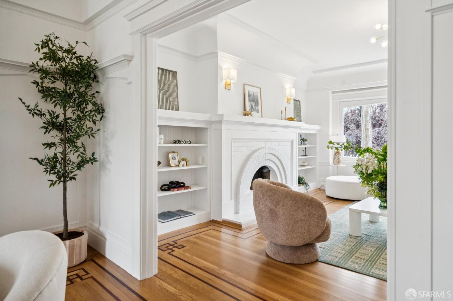 Detail Gallery Image 5 of 97 For 560 18th Ave, San Francisco,  CA 94121 - 4 Beds | 2/1 Baths
