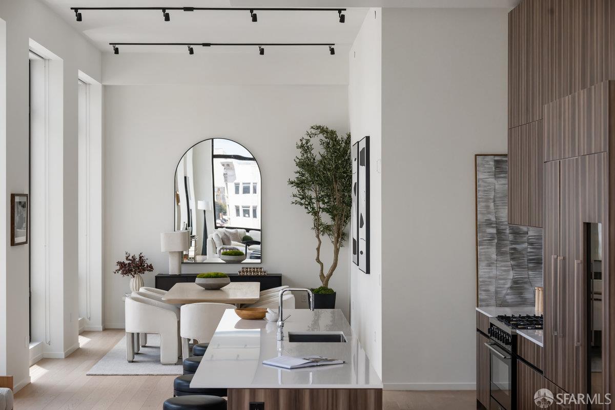 Detail Gallery Image 12 of 34 For 1523 Franklin St #801,  San Francisco,  CA 94109 - 3 Beds | 2 Baths