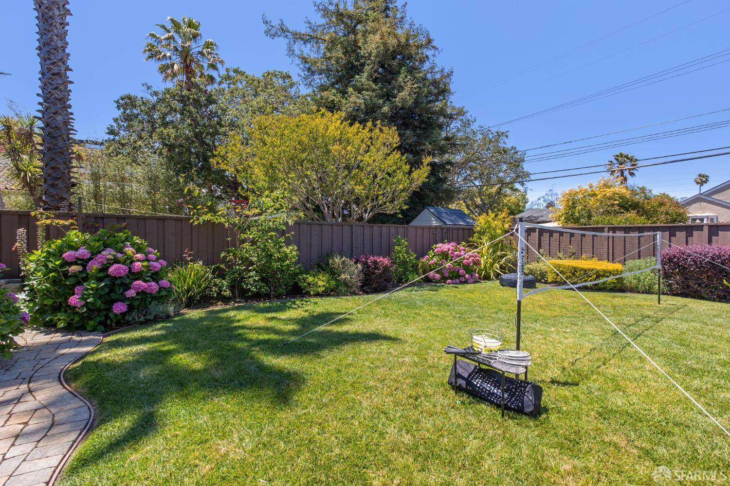 Detail Gallery Image 82 of 87 For 29 16th Ave, San Mateo,  CA 94402 - 4 Beds | 3 Baths