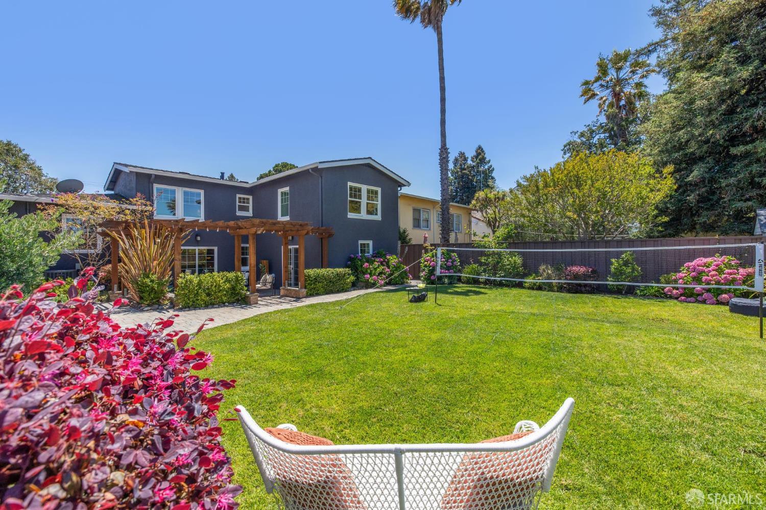 Detail Gallery Image 76 of 87 For 29 16th Ave, San Mateo,  CA 94402 - 4 Beds | 3 Baths