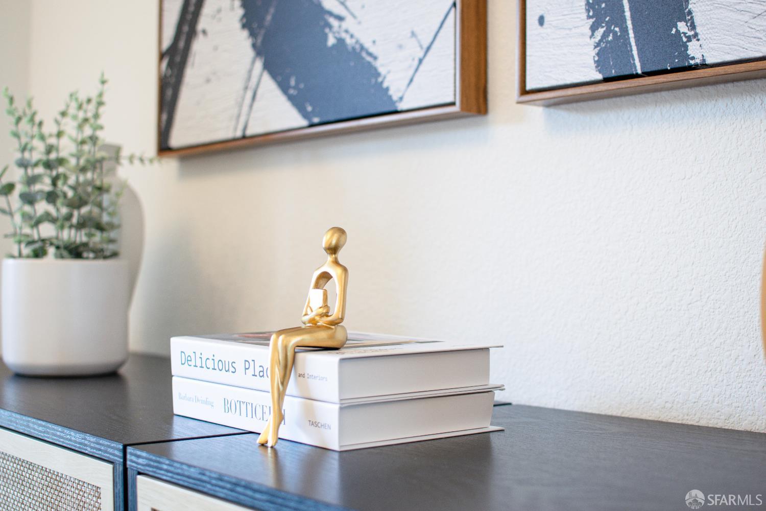 Detail Gallery Image 8 of 33 For 192 Waters Park Cir #2,  San Mateo,  CA 94403 - 2 Beds | 2/1 Baths