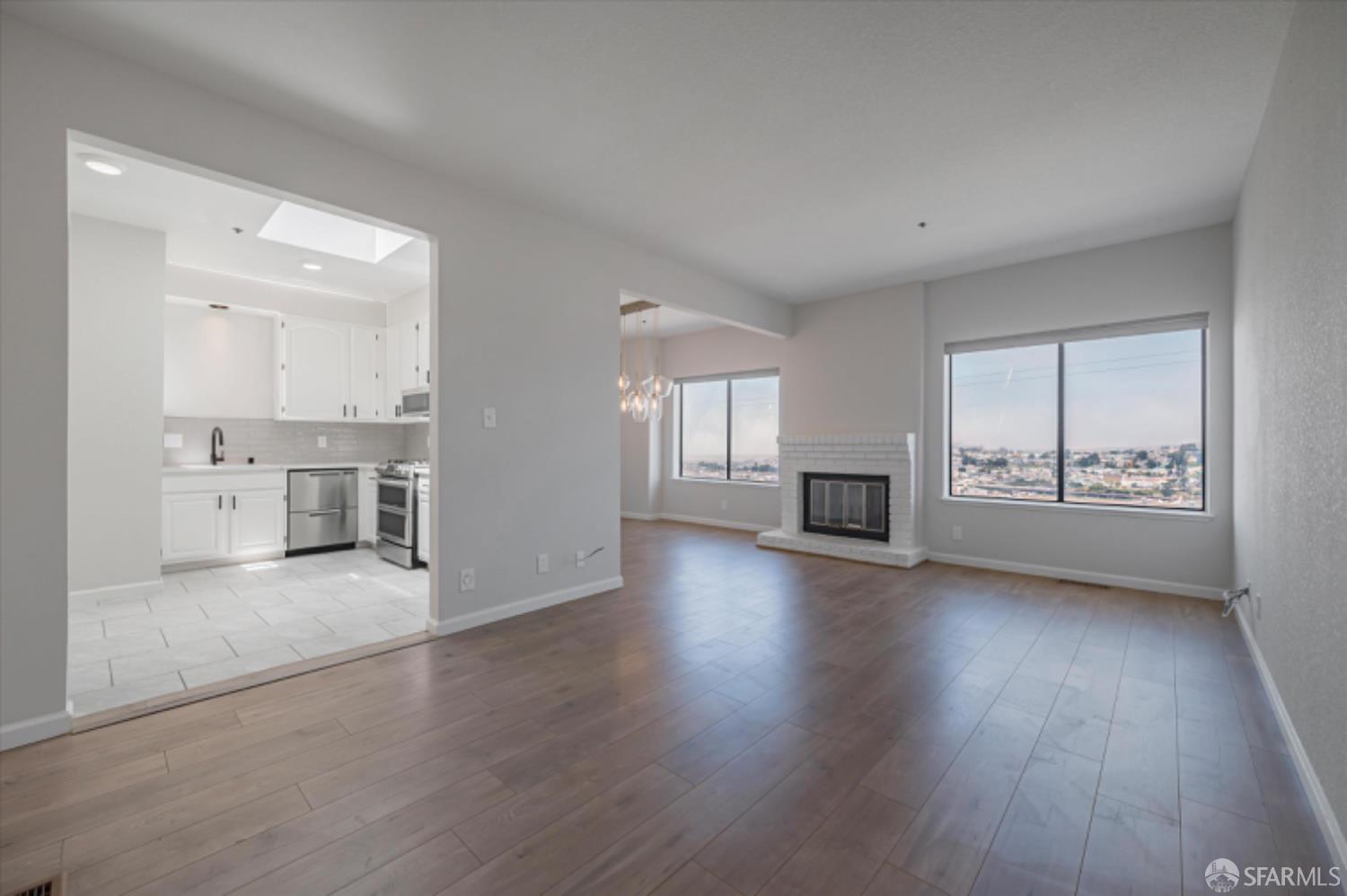 Detail Gallery Image 9 of 43 For 343 Frankfort St, Daly City,  CA 94014 - 5 Beds | 3 Baths