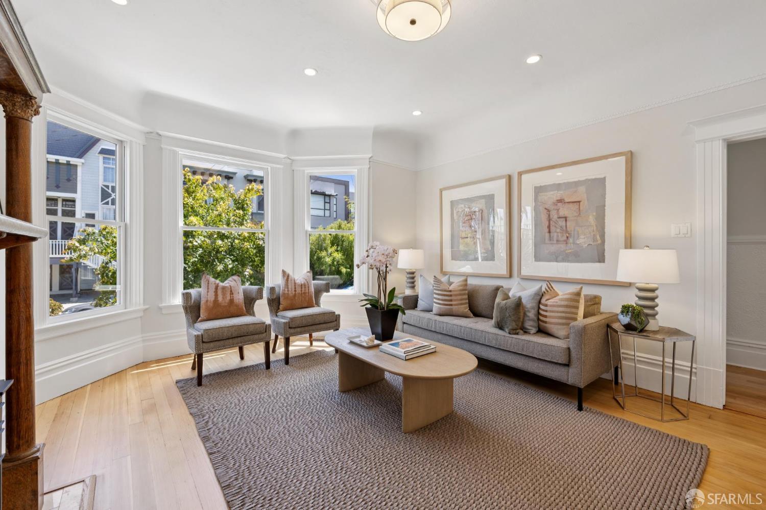 Detail Gallery Image 2 of 38 For 326 San Jose Ave, San Francisco,  CA 94110 - 3 Beds | 2 Baths