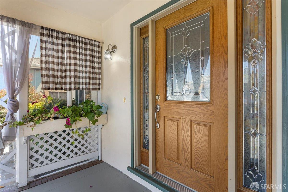 Detail Gallery Image 3 of 32 For 757 Circle Ct, South San Francisco,  CA 94080 - 2 Beds | 1 Baths