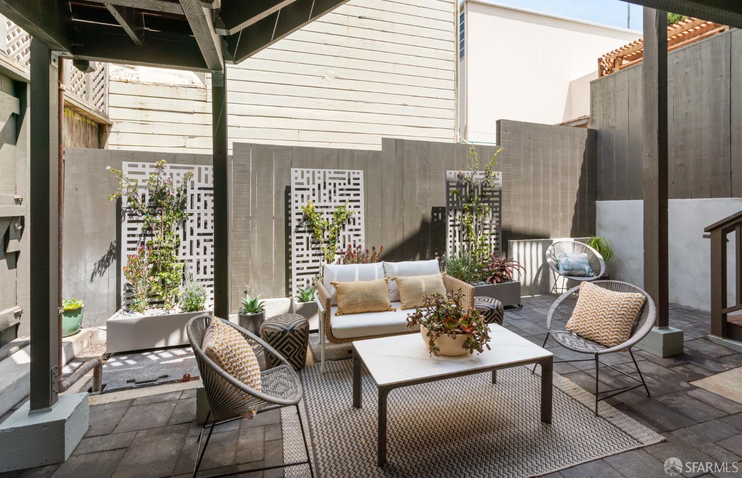 Detail Gallery Image 46 of 61 For 2580 Mcallister St, San Francisco,  CA 94118 - 5 Beds | 5/1 Baths