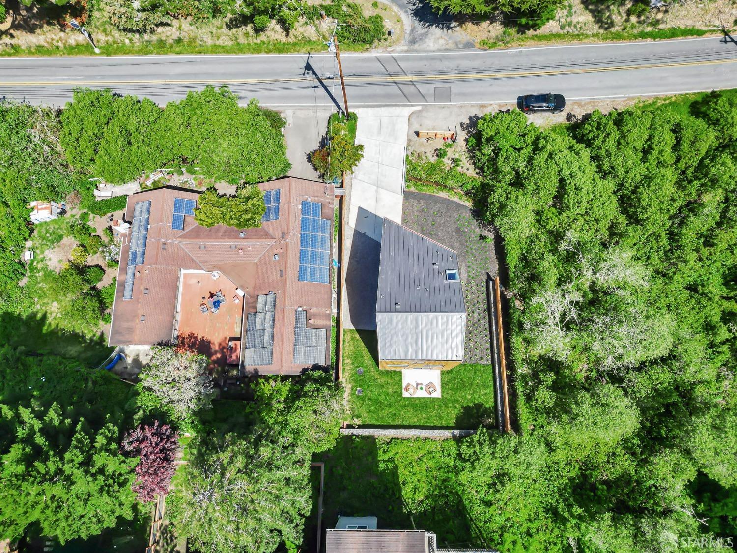 Detail Gallery Image 32 of 35 For 1841 Sunshine Valley Rd, Moss Beach,  CA 94038 - 4 Beds | 4 Baths