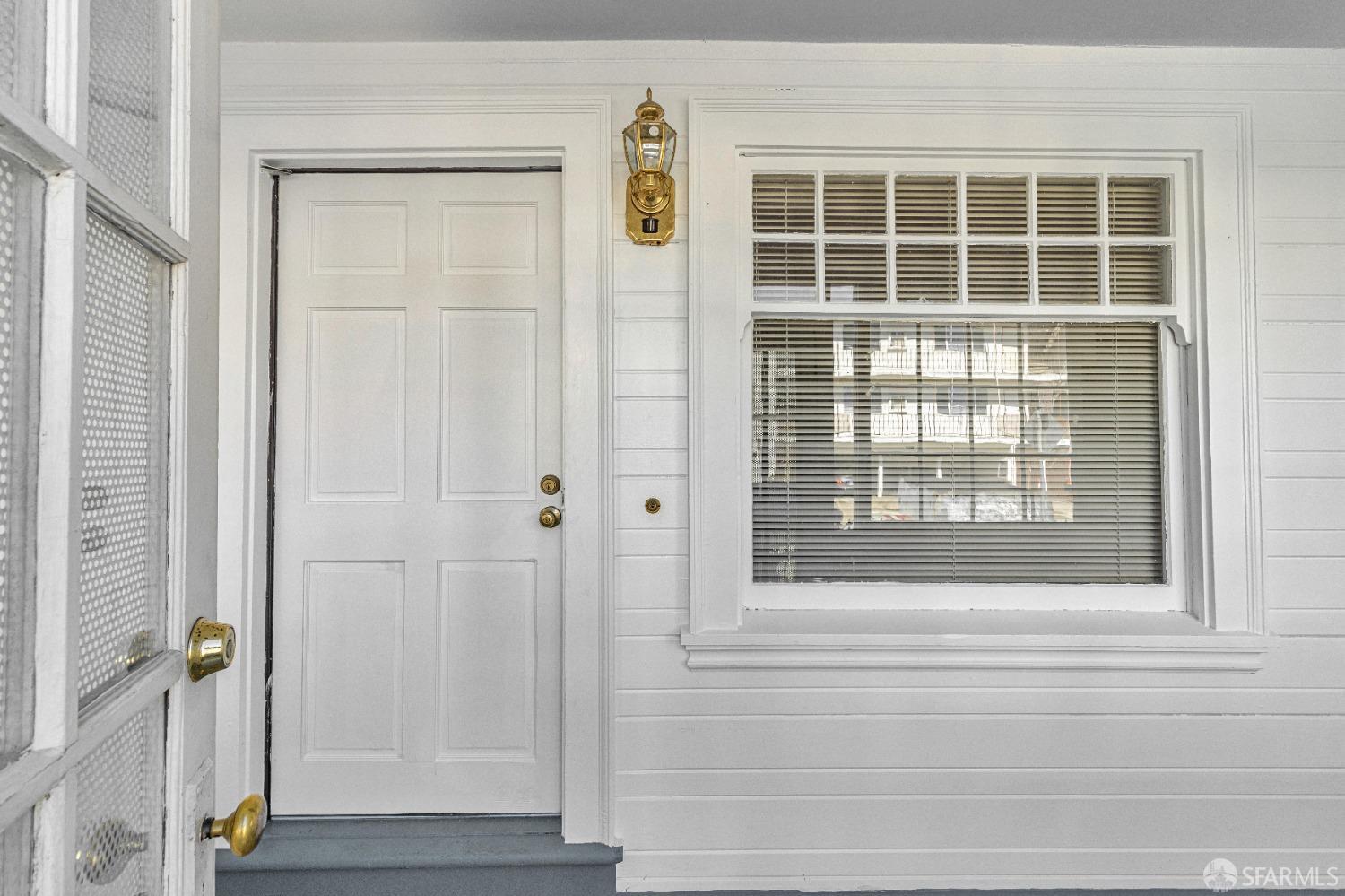 Detail Gallery Image 2 of 42 For 2709 Nicol Ave, Oakland,  CA 94602 - 3 Beds | 1 Baths