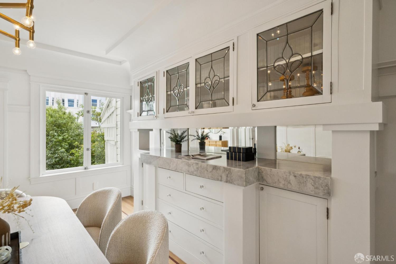 Detail Gallery Image 13 of 97 For 560 18th Ave, San Francisco,  CA 94121 - 4 Beds | 2/1 Baths