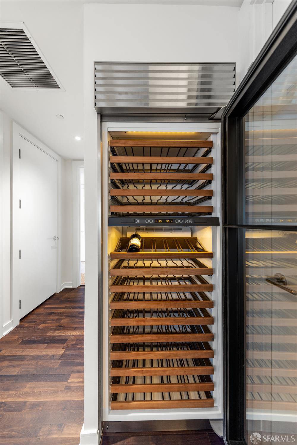 Detail Gallery Image 9 of 54 For 301 Mission St 40d,  San Francisco,  CA 94105 - 2 Beds | 3 Baths