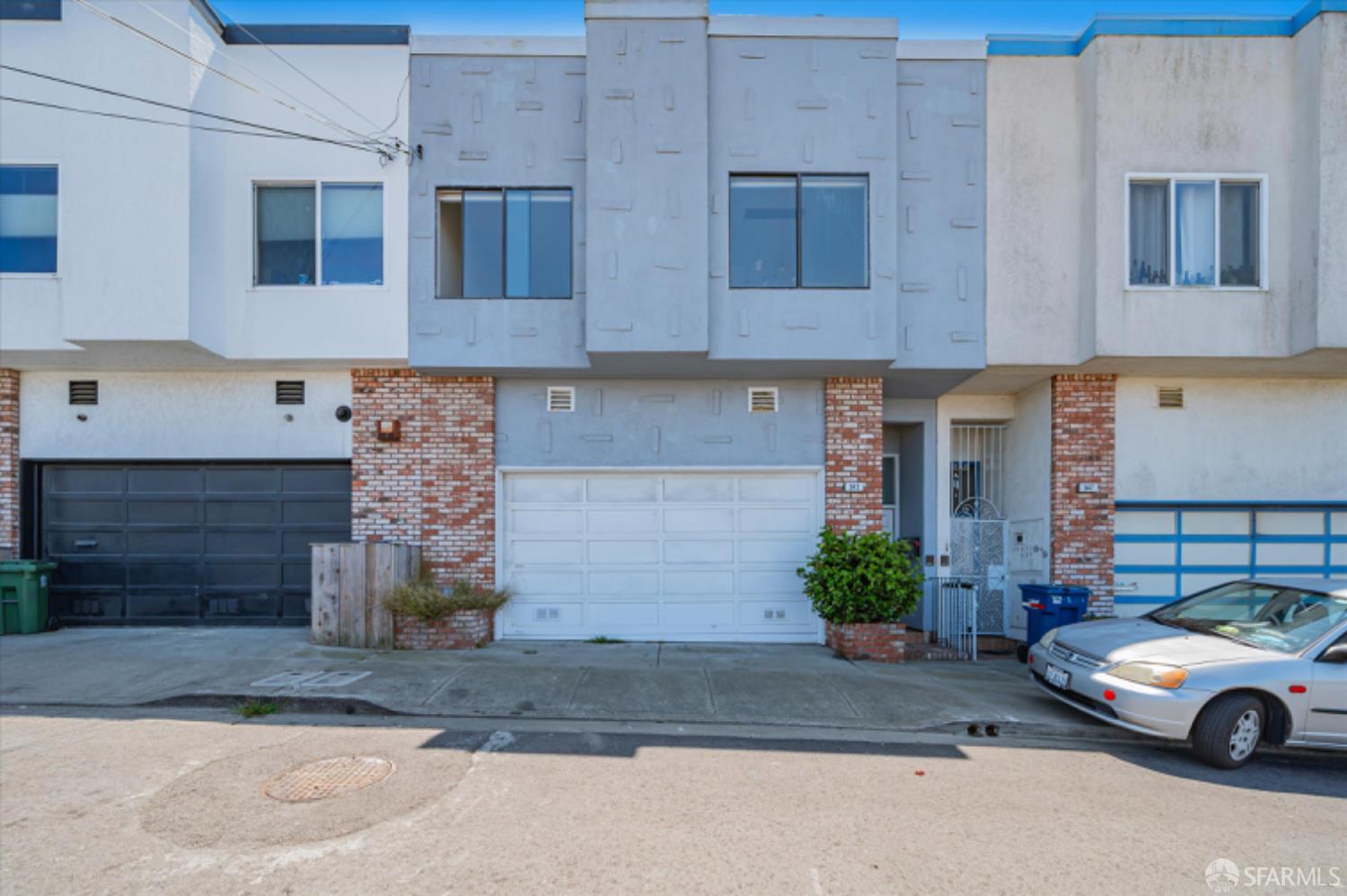Detail Gallery Image 1 of 43 For 343 Frankfort St, Daly City,  CA 94014 - 5 Beds | 3 Baths