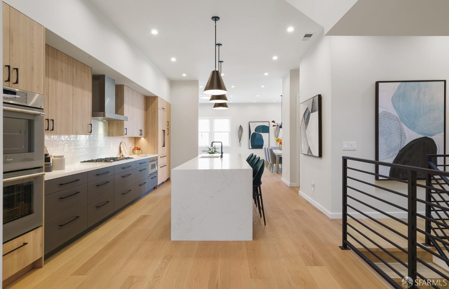 Detail Gallery Image 6 of 61 For 2580 Mcallister St, San Francisco,  CA 94118 - 5 Beds | 5/1 Baths