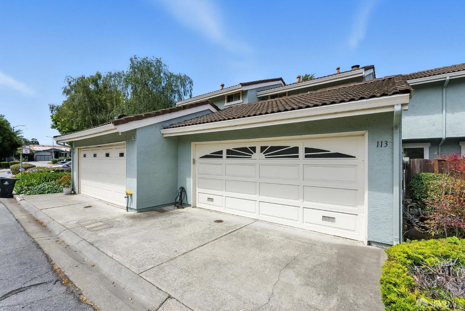 Detail Gallery Image 1 of 41 For 113 Westgate Cir, San Pablo,  CA 94806 - 2 Beds | 1/1 Baths