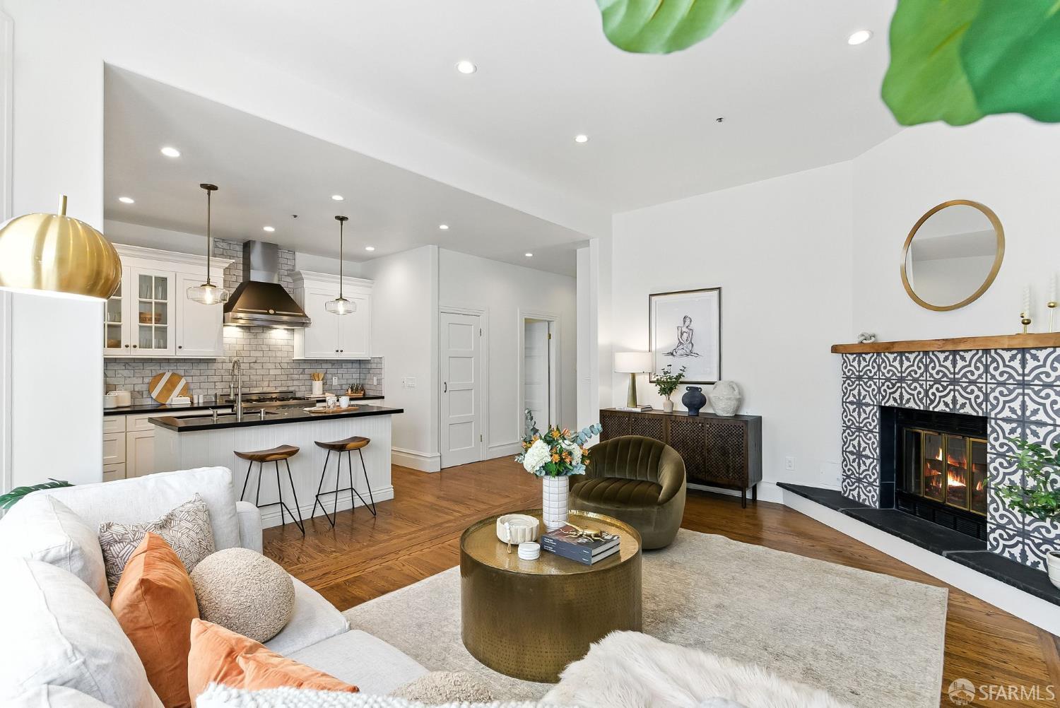 Detail Gallery Image 6 of 40 For 617 Broderick St #B,  San Francisco,  CA 94117 - 4 Beds | 4 Baths