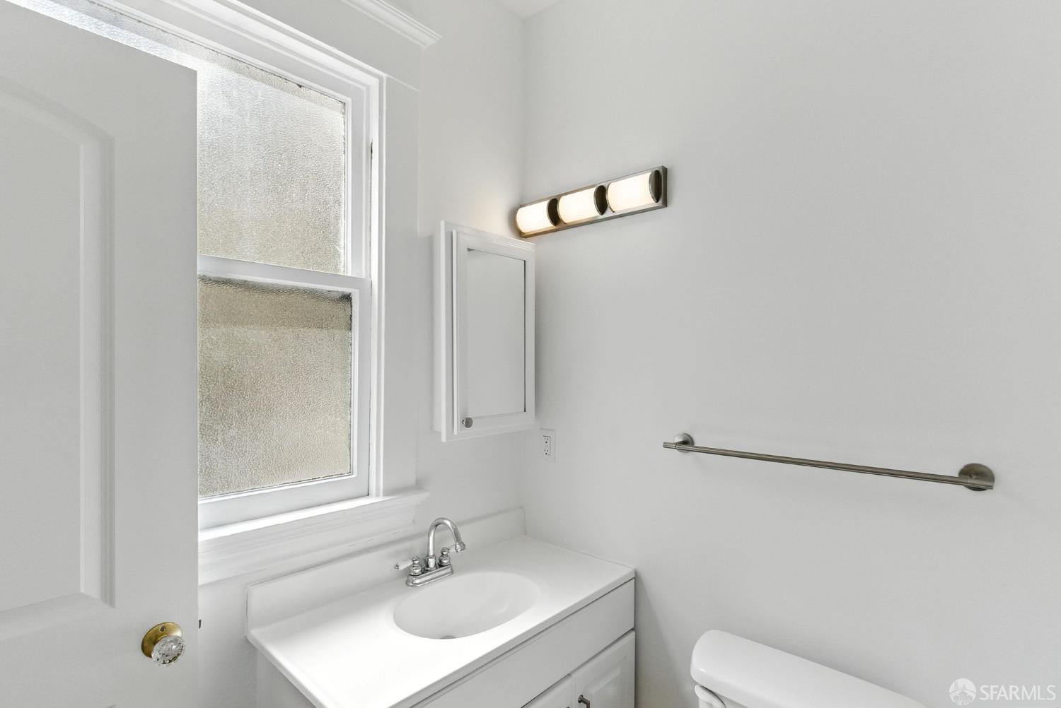 Photo #21: 425058443 Listing: Photo #21