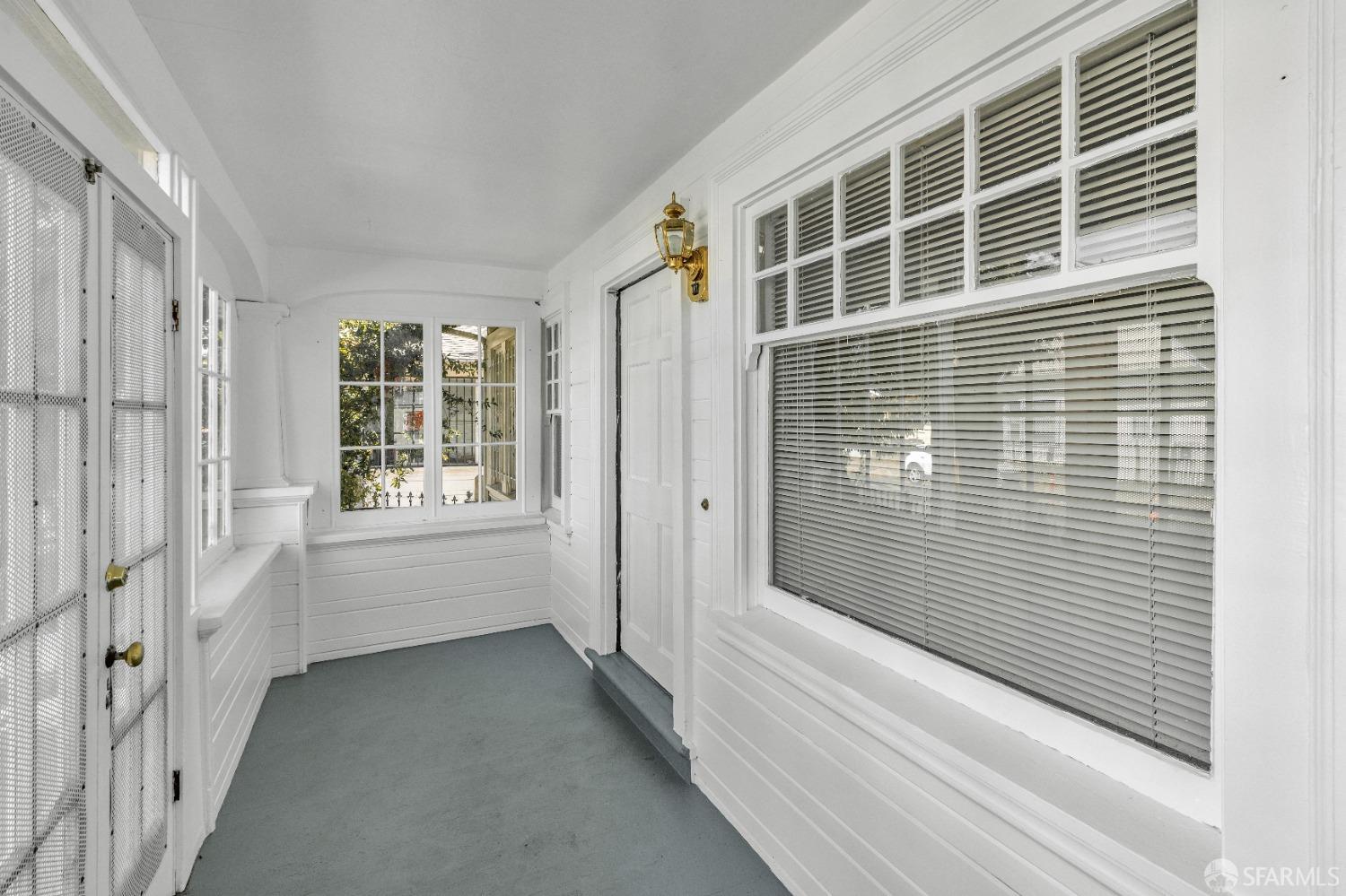 Detail Gallery Image 5 of 42 For 2709 Nicol Ave, Oakland,  CA 94602 - 3 Beds | 1 Baths