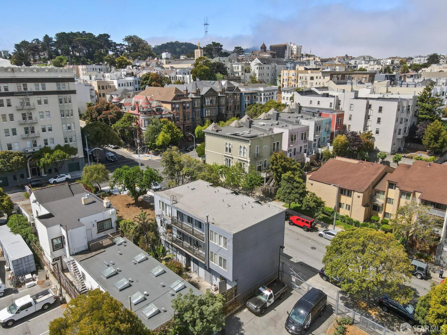Detail Gallery Image 5 of 28 For 1110 Steiner St, San Francisco,  CA 94115 - – Beds | – Baths