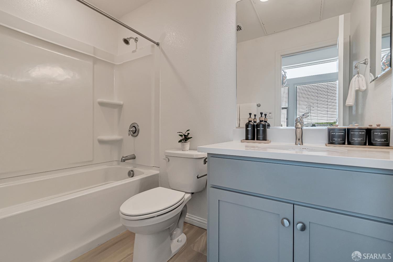 Detail Gallery Image 24 of 33 For 192 Waters Park Cir #2,  San Mateo,  CA 94403 - 2 Beds | 2/1 Baths