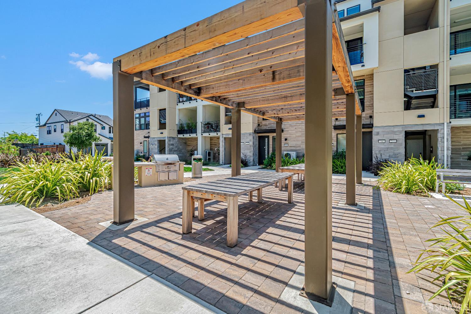 Detail Gallery Image 29 of 33 For 192 Waters Park Cir #2,  San Mateo,  CA 94403 - 2 Beds | 2/1 Baths