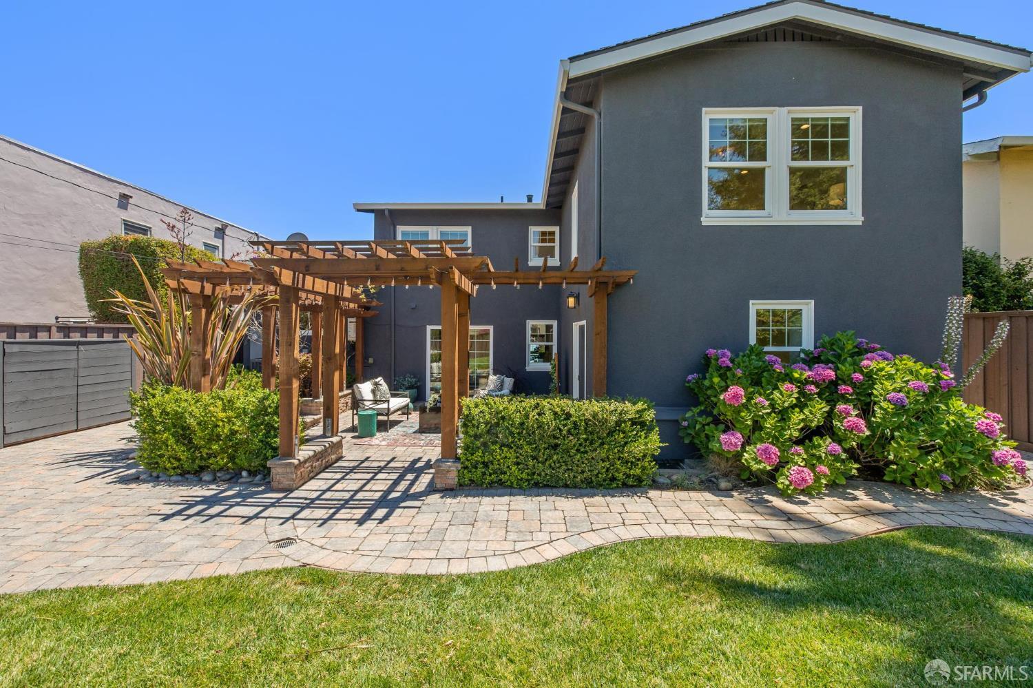 Detail Gallery Image 83 of 87 For 29 16th Ave, San Mateo,  CA 94402 - 4 Beds | 3 Baths