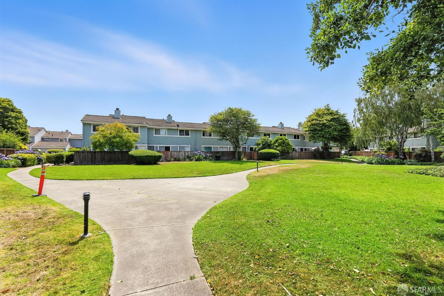 Detail Gallery Image 40 of 41 For 113 Westgate Cir, San Pablo,  CA 94806 - 2 Beds | 1/1 Baths