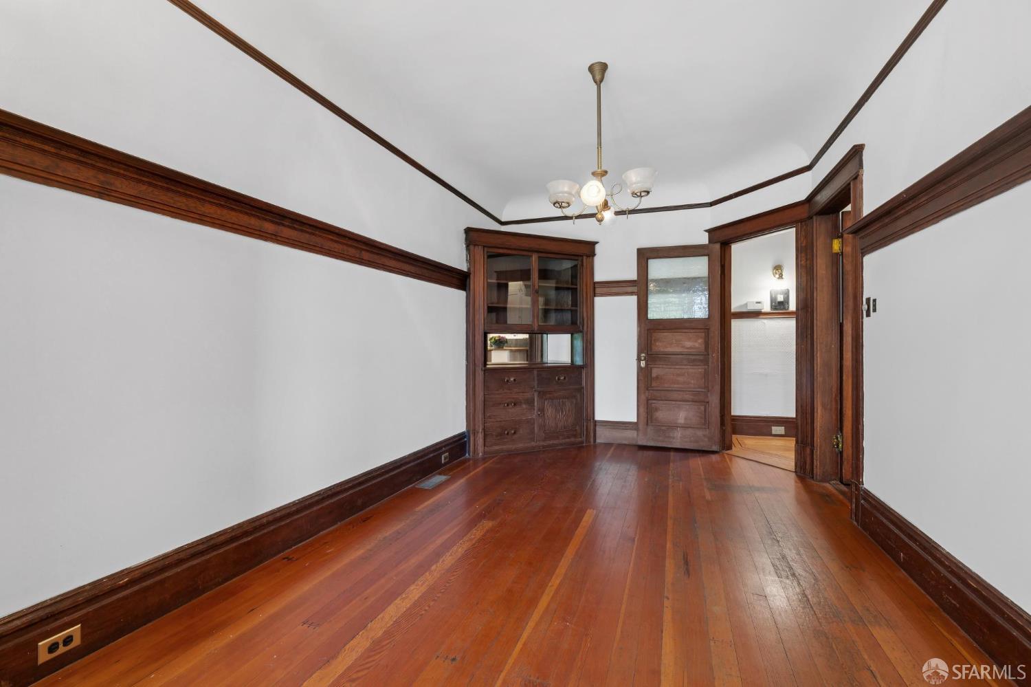 Detail Gallery Image 10 of 32 For 1781 Sanchez St, San Francisco,  CA 94131 - 4 Beds | 2/1 Baths
