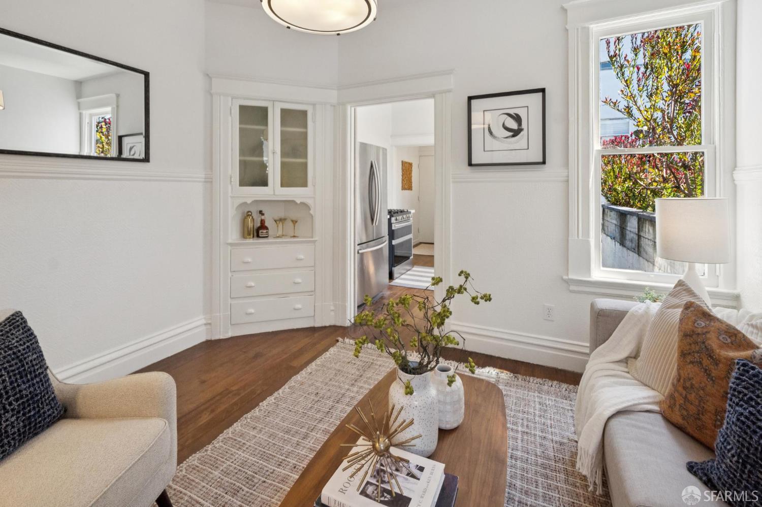 Detail Gallery Image 5 of 49 For 39 Moss St, San Francisco,  CA 94103 - 1 Beds | 1 Baths