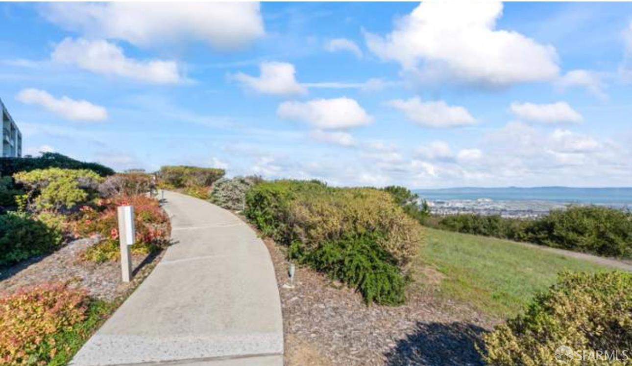 Detail Gallery Image 40 of 65 For 340 Vallejo Dr #71,  Millbrae,  CA 94030 - 3 Beds | 2 Baths