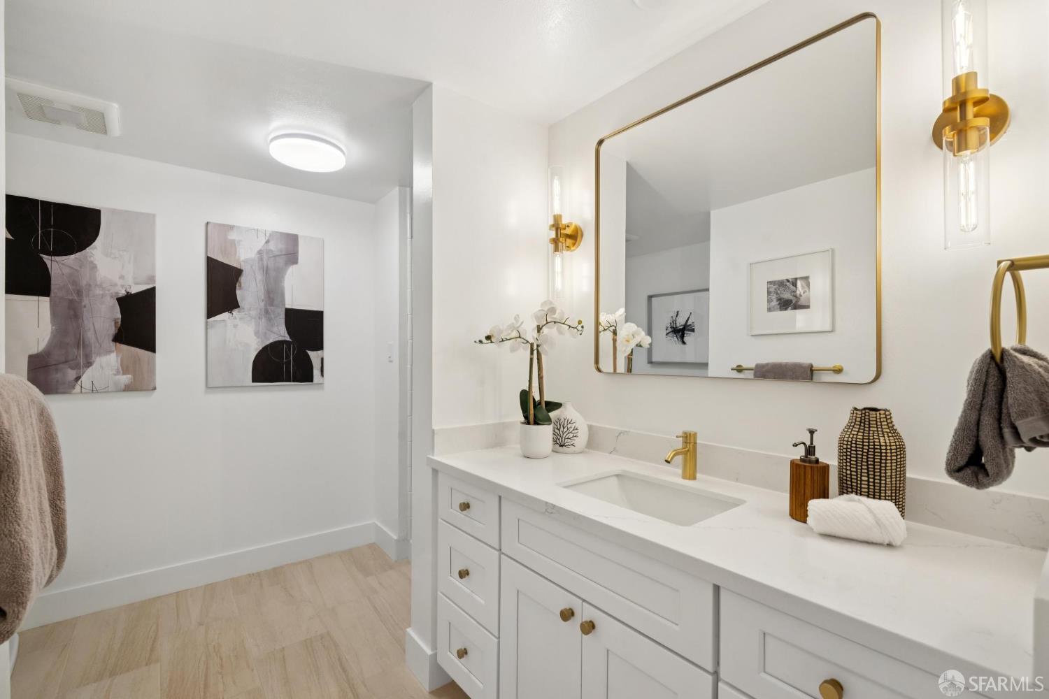Detail Gallery Image 17 of 29 For 2200 Sacramento St #403,  San Francisco,  CA 94115 - 2 Beds | 2 Baths