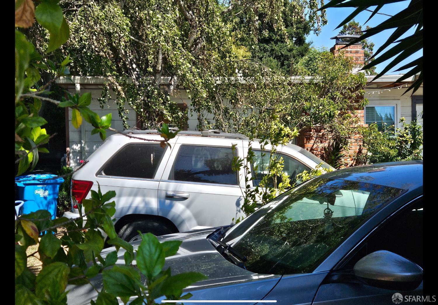 Detail Gallery Image 5 of 5 For 1024 Laurel Ave, East Palo Alto,  CA 94303 - 2 Beds | 1 Baths