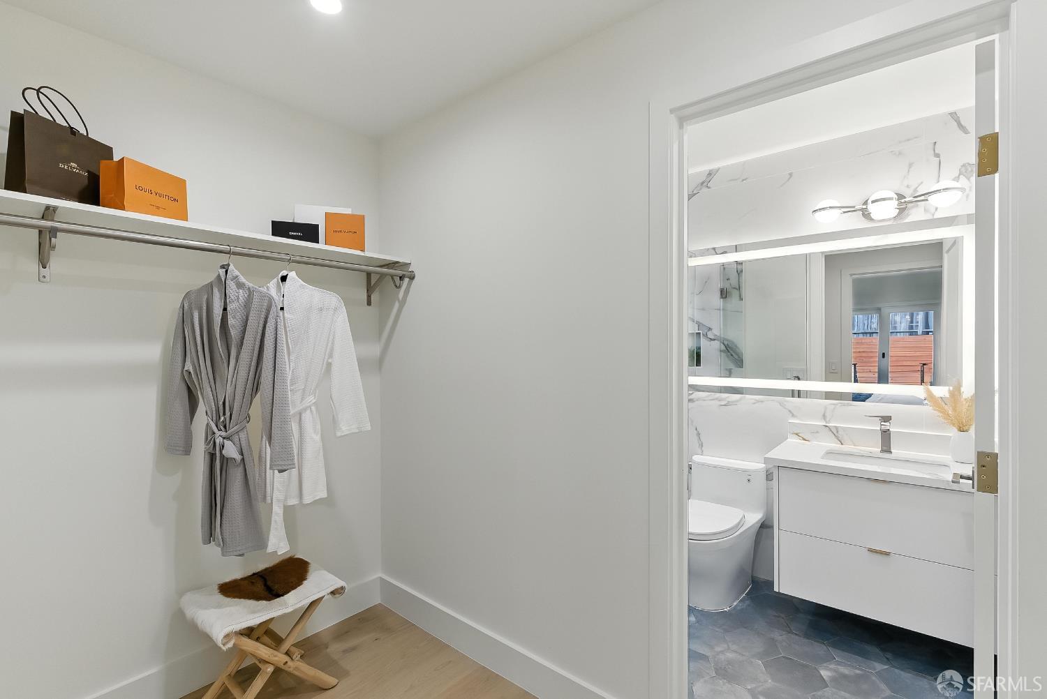 Detail Gallery Image 25 of 42 For 160 Upland Dr, San Francisco,  CA 94127 - 5 Beds | 4 Baths