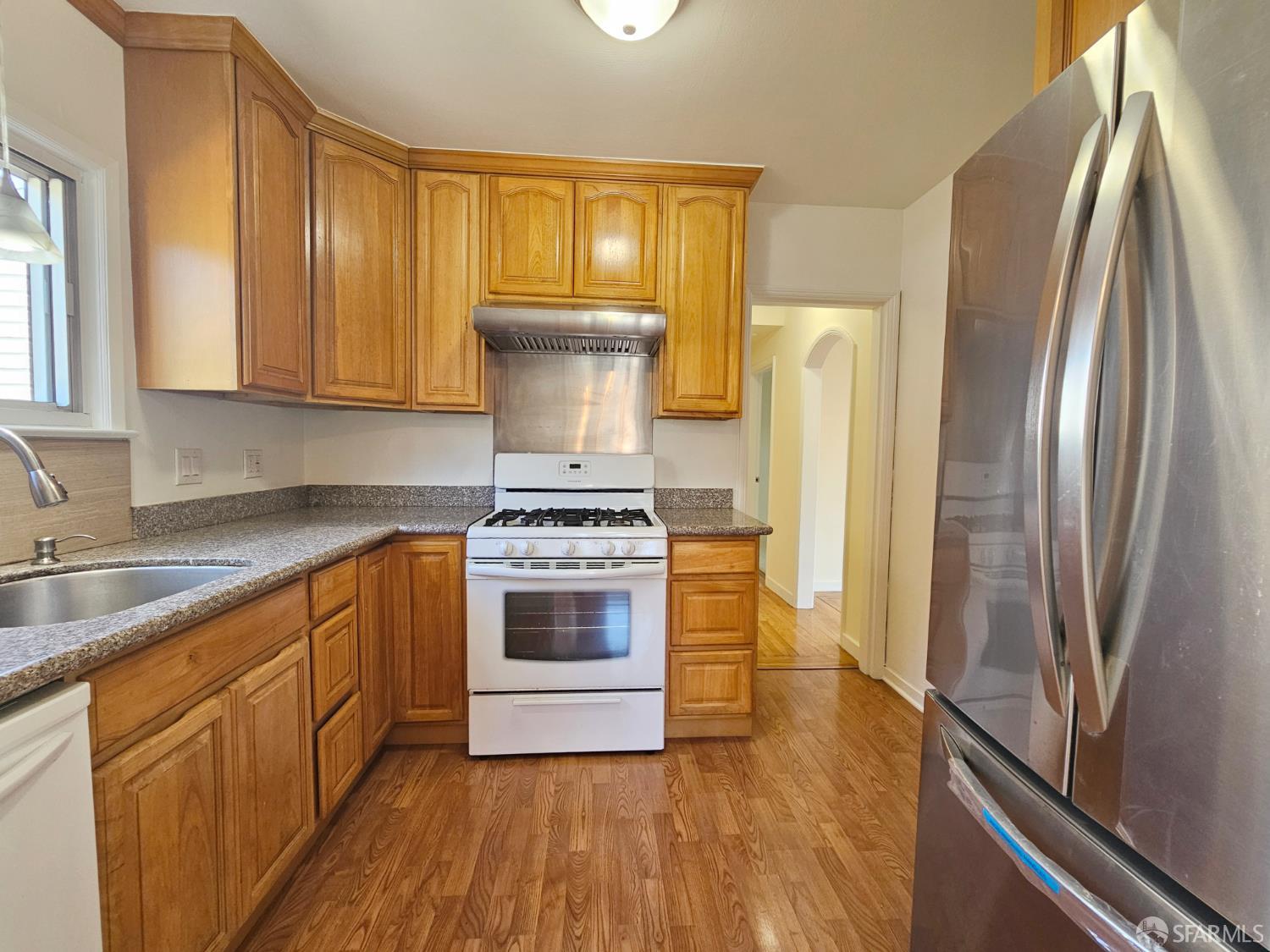 Detail Gallery Image 5 of 42 For 310 Pine St, San Bruno,  CA 94066 - 3 Beds | 2 Baths