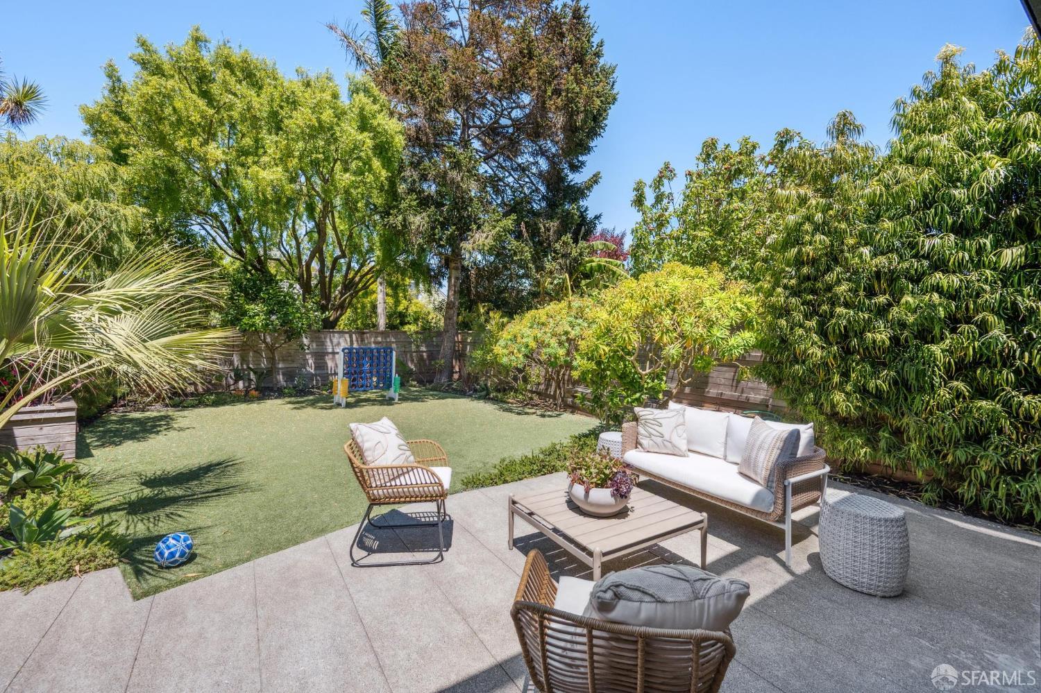 Detail Gallery Image 77 of 85 For 466 Clipper St, San Francisco,  CA 94114 - 5 Beds | 3/1 Baths