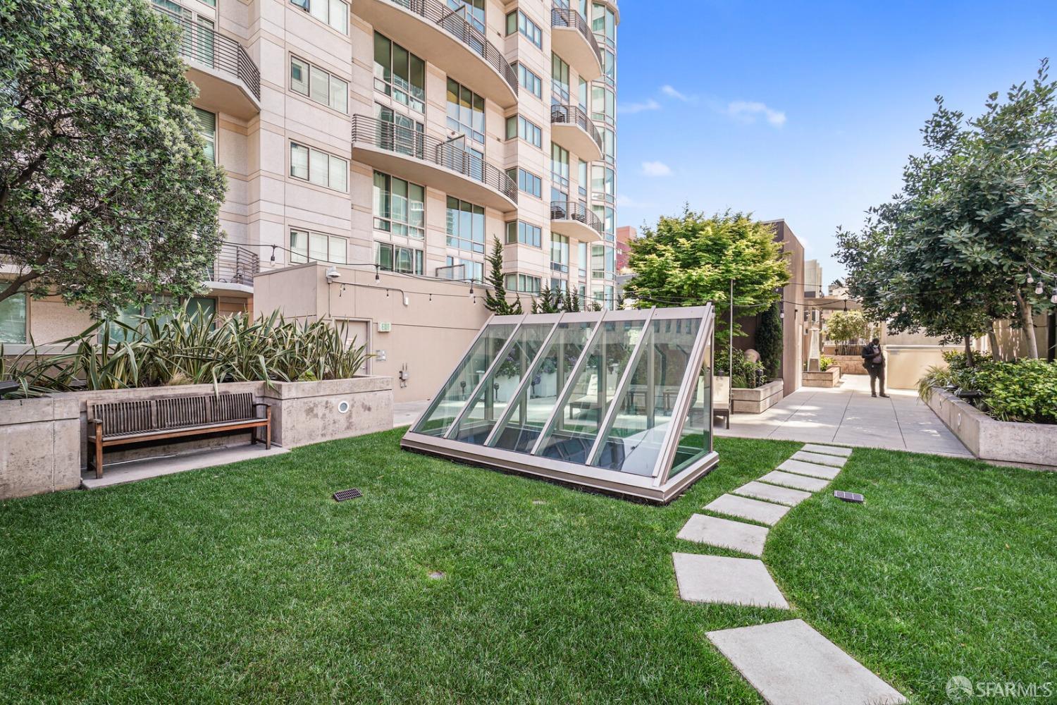 Detail Gallery Image 22 of 29 For 355 1st St #S707,  San Francisco,  CA 94105 - 2 Beds | 2 Baths