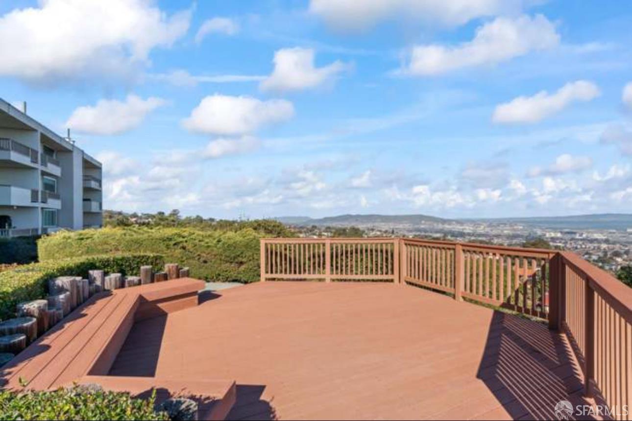 Detail Gallery Image 39 of 65 For 340 Vallejo Dr #71,  Millbrae,  CA 94030 - 3 Beds | 2 Baths