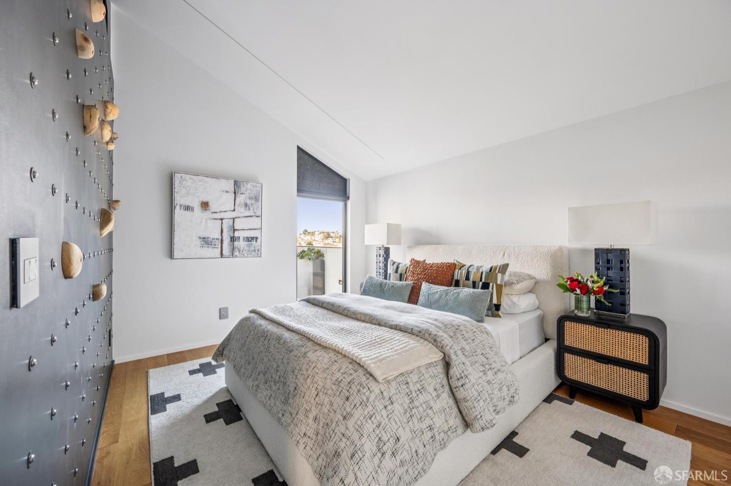 Detail Gallery Image 49 of 85 For 466 Clipper St, San Francisco,  CA 94114 - 5 Beds | 3/1 Baths