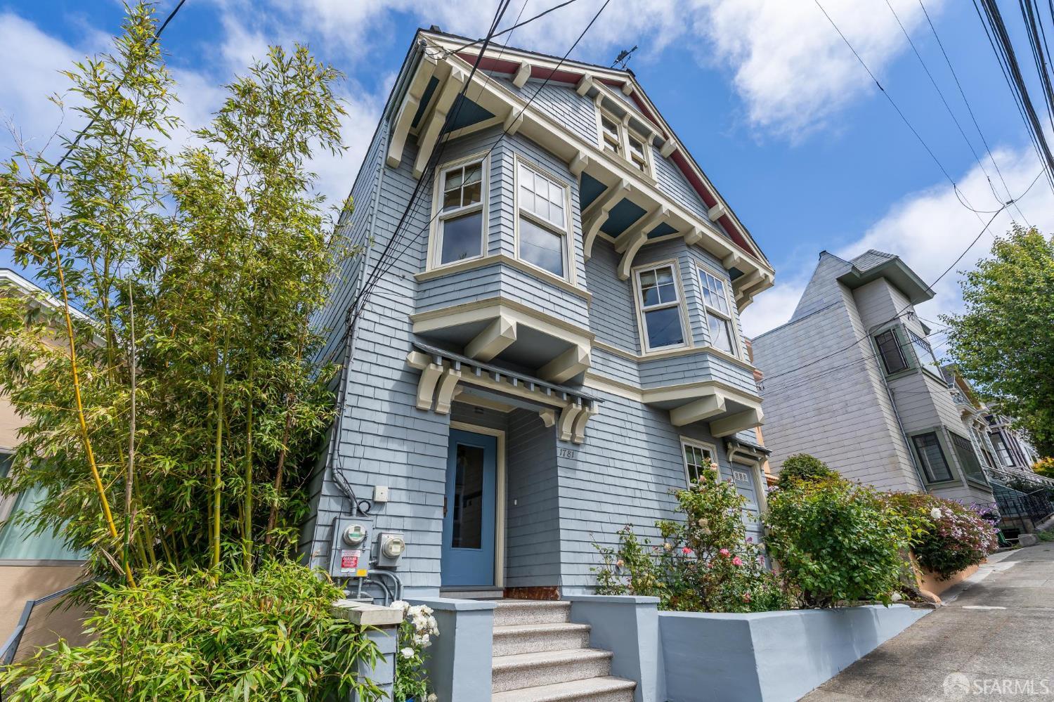 Detail Gallery Image 3 of 32 For 1781 Sanchez St, San Francisco,  CA 94131 - 4 Beds | 2/1 Baths