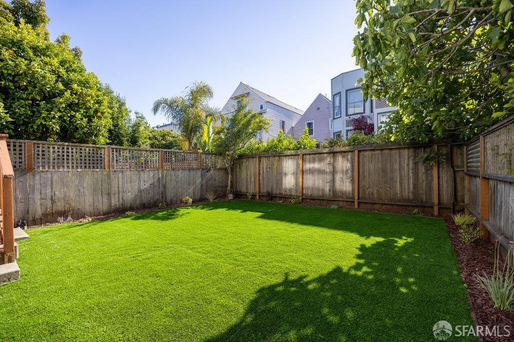 Detail Gallery Image 31 of 39 For 1354 Utah St, San Francisco,  CA 94110 - 2 Beds | 2/1 Baths