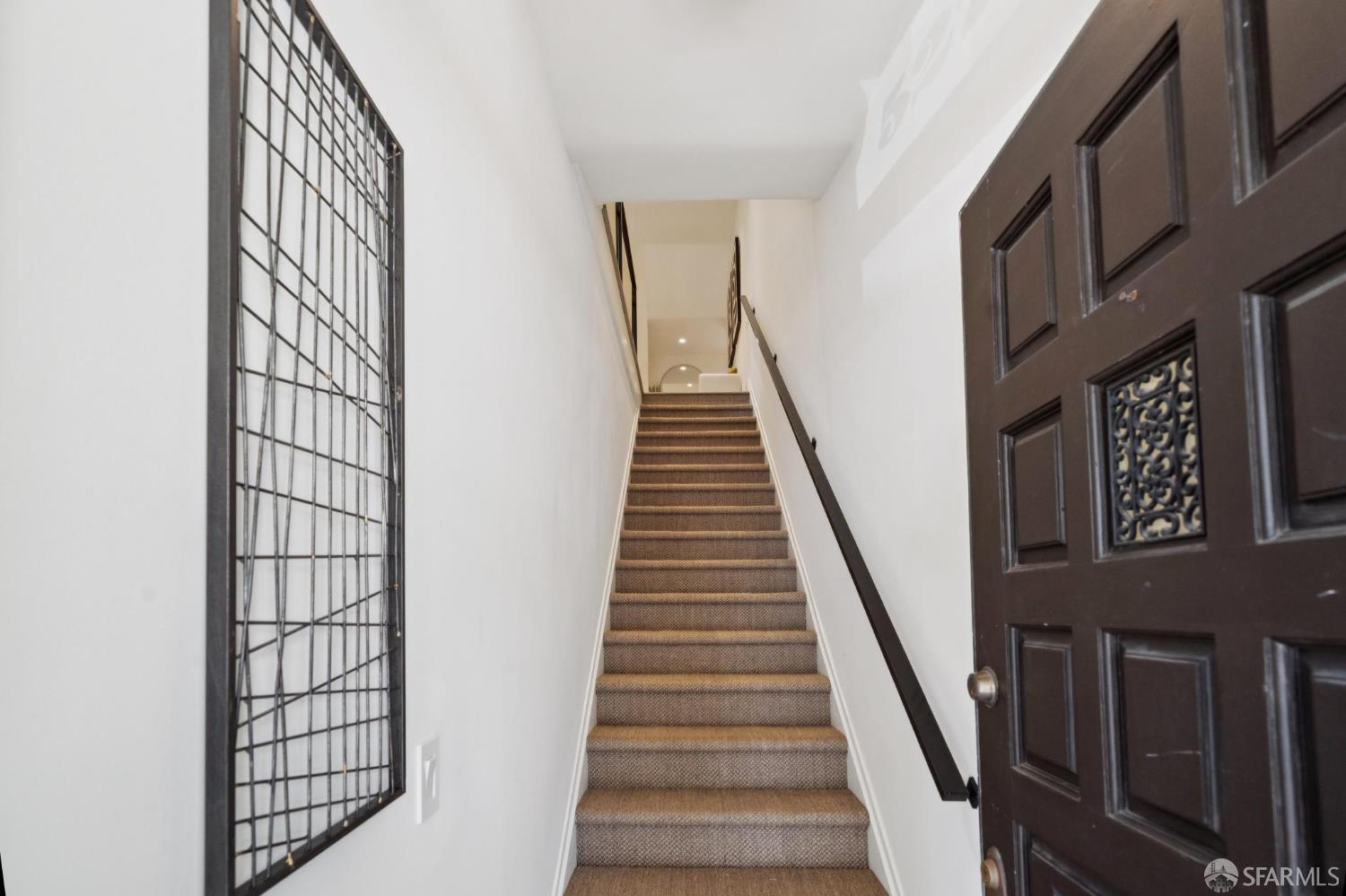 Photo #2: 425057841 Listing 