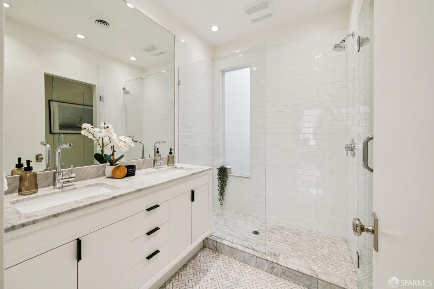 Photo #28: 425057841 Listing: Photo #28