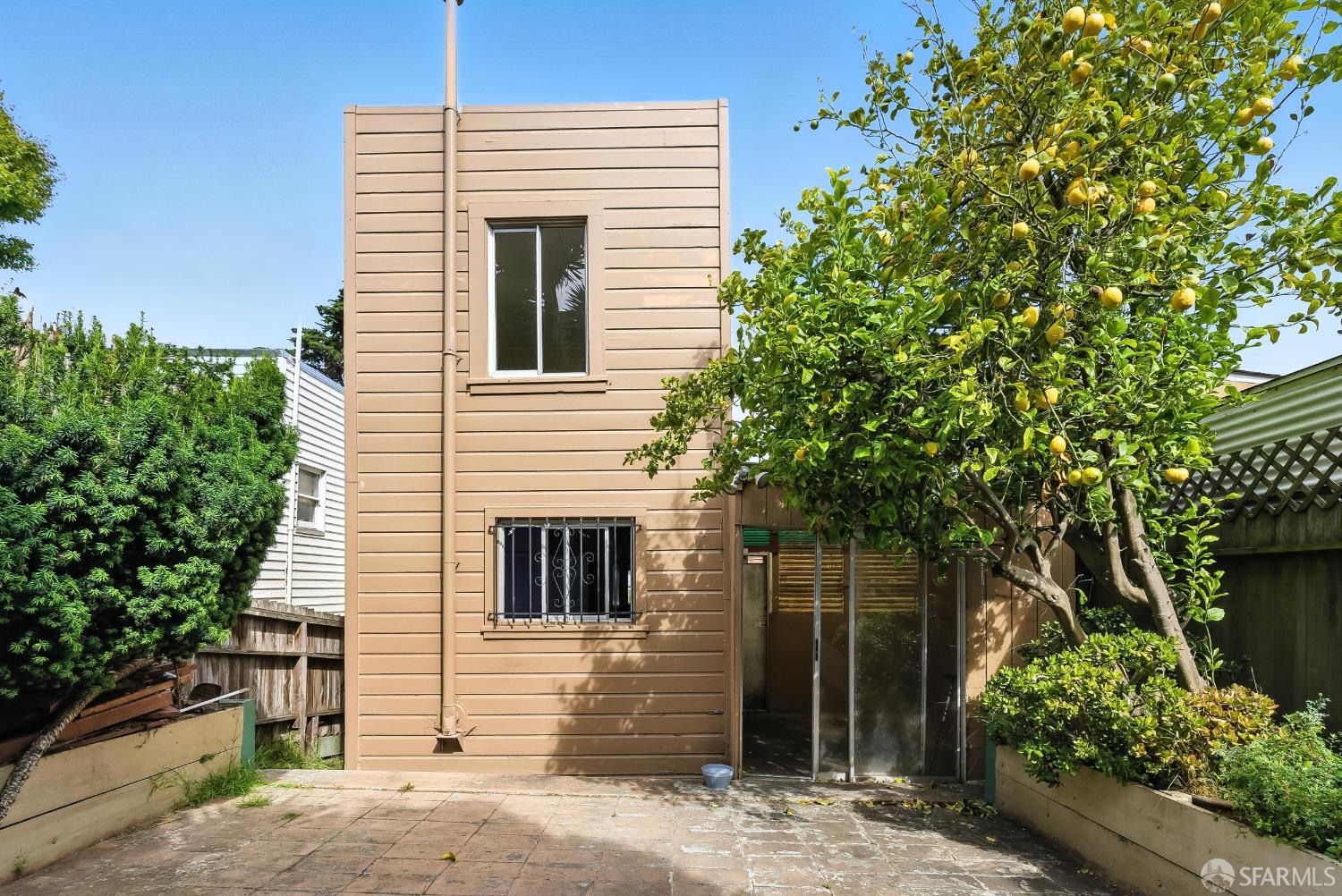 Detail Gallery Image 8 of 10 For 69 Lisbon St, San Francisco,  CA 94112 - 2 Beds | 1 Baths
