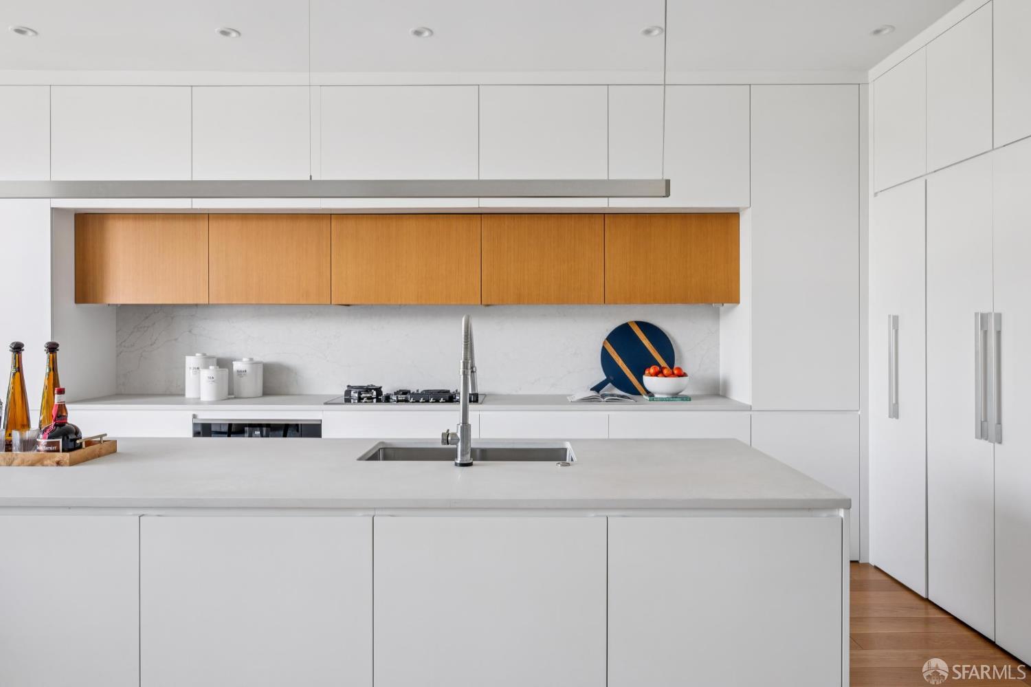 Detail Gallery Image 15 of 85 For 466 Clipper St, San Francisco,  CA 94114 - 5 Beds | 3/1 Baths