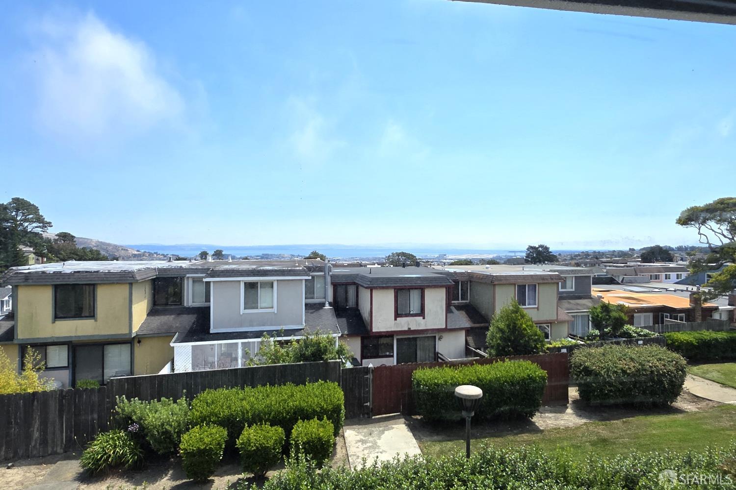 Detail Gallery Image 31 of 34 For 3984 Haussman Ct, South San Francisco,  CA 94080 - 3 Beds | 2/1 Baths