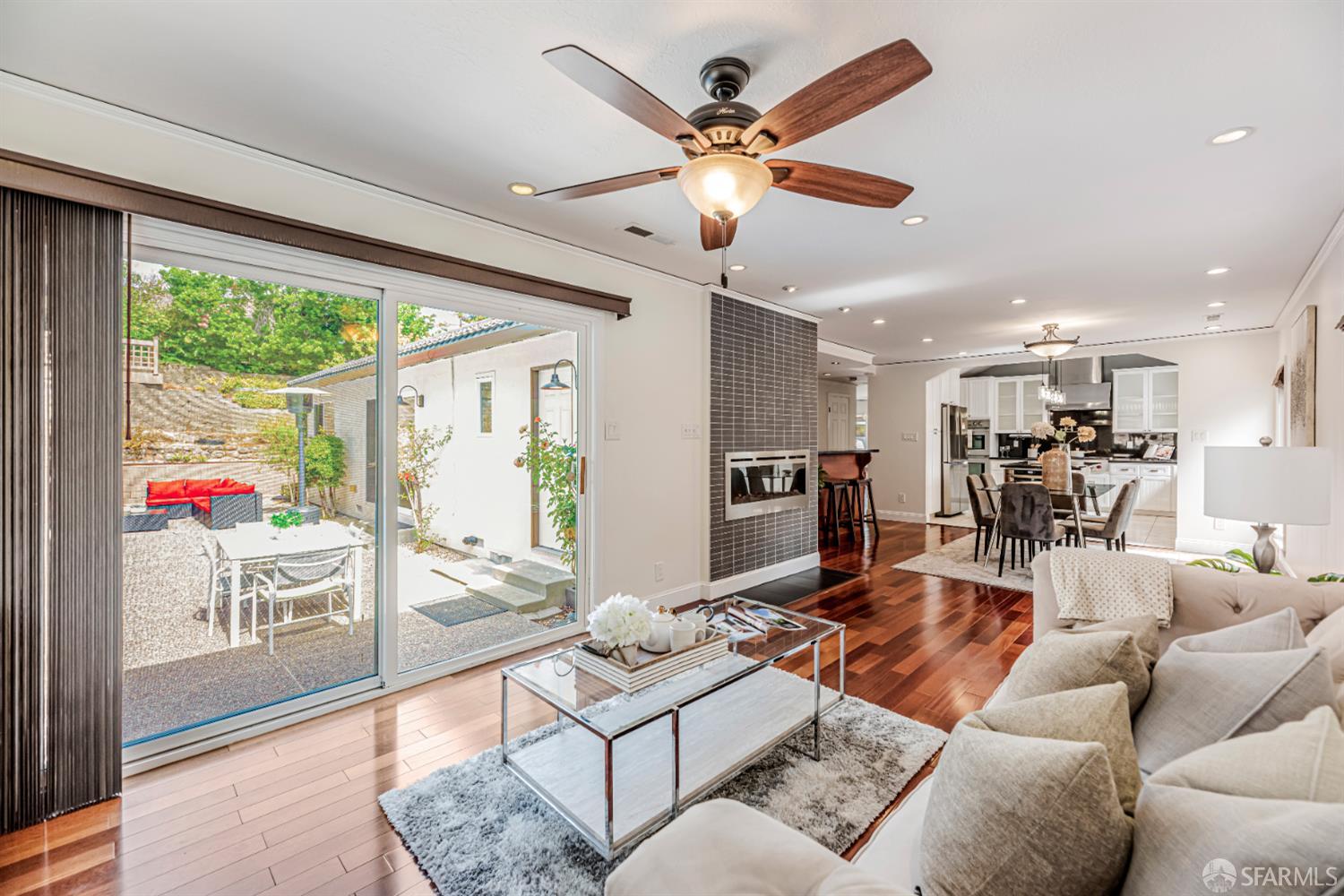 Detail Gallery Image 13 of 70 For 1371 Encina Dr, Millbrae,  CA 94030 - 3 Beds | 2 Baths