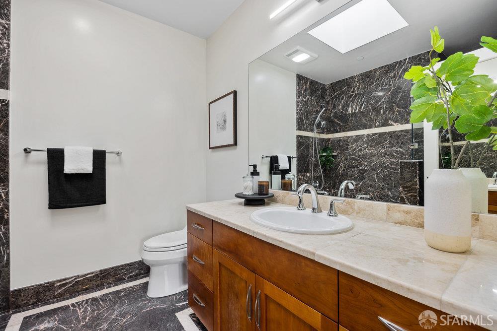 Detail Gallery Image 20 of 39 For 1354 Utah St, San Francisco,  CA 94110 - 2 Beds | 2/1 Baths