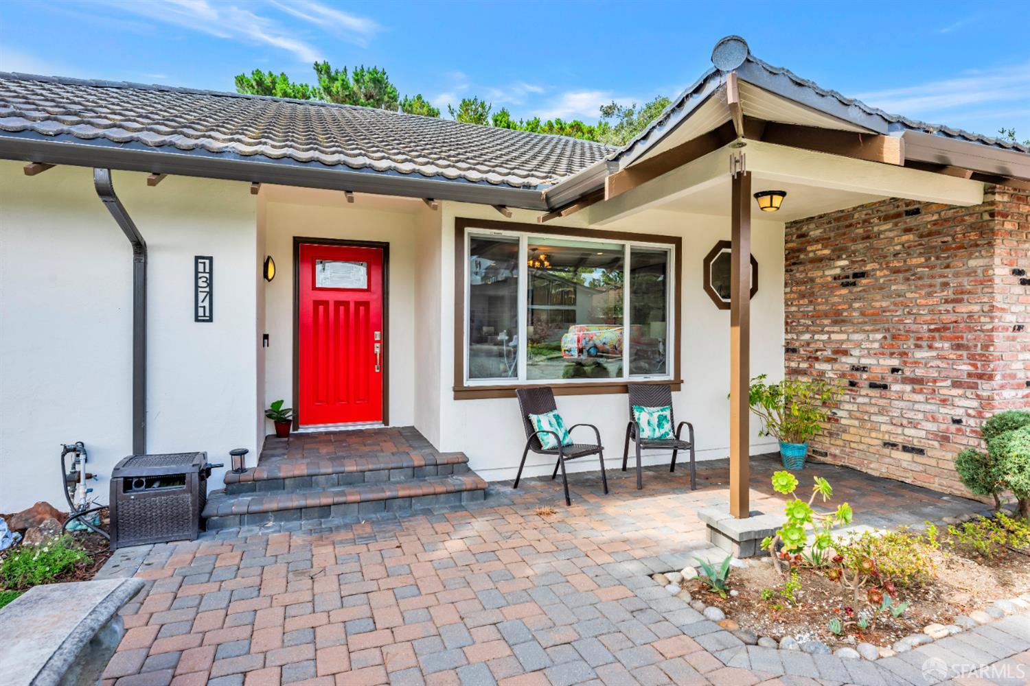 Detail Gallery Image 5 of 70 For 1371 Encina Dr, Millbrae,  CA 94030 - 3 Beds | 2 Baths