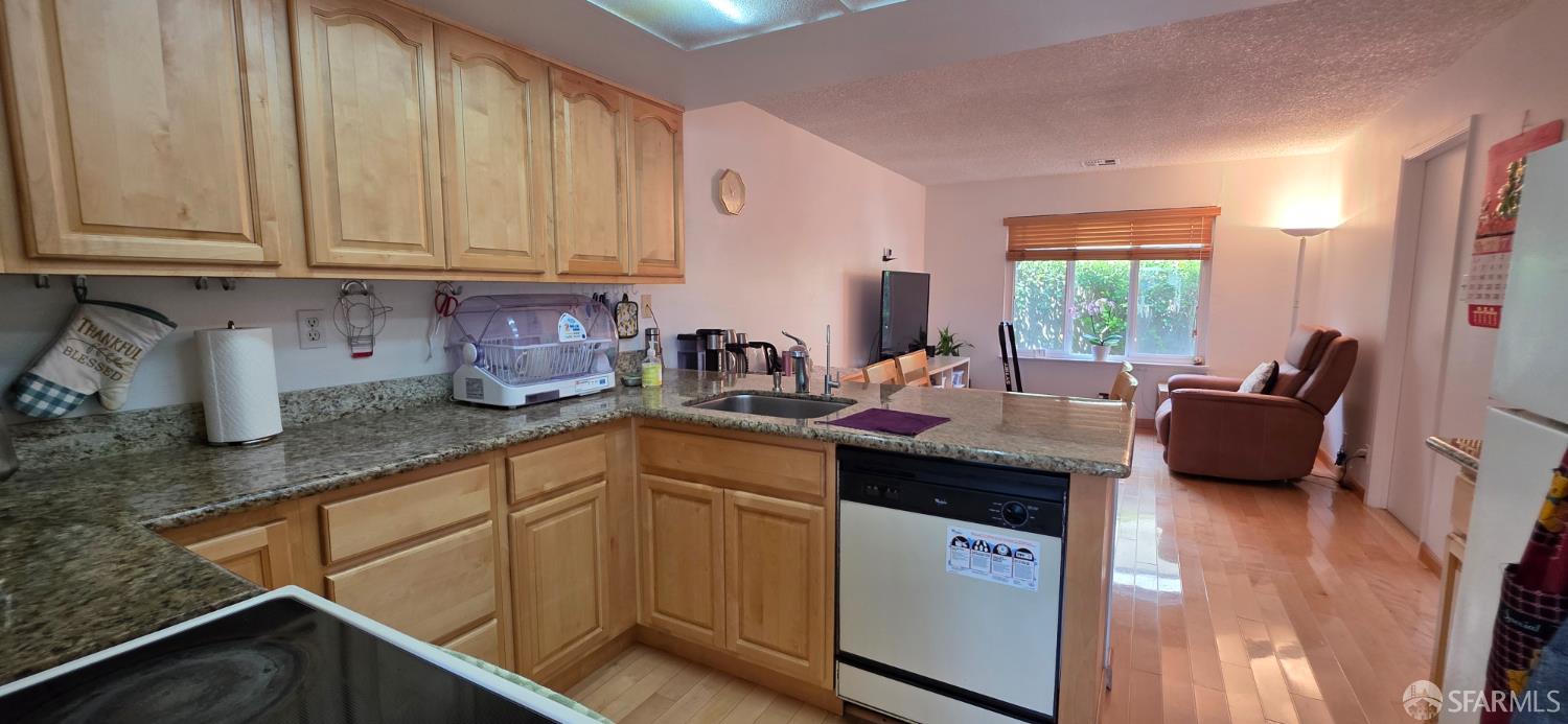 Detail Gallery Image 10 of 34 For 3984 Haussman Ct, South San Francisco,  CA 94080 - 3 Beds | 2/1 Baths