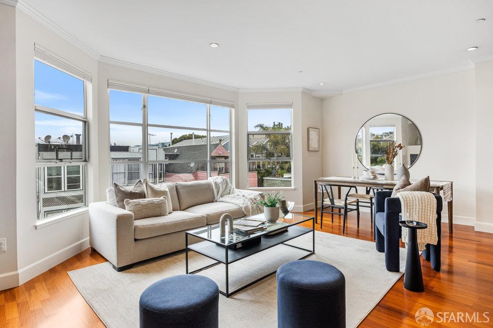 Detail Gallery Image 2 of 39 For 1354 Utah St, San Francisco,  CA 94110 - 2 Beds | 2/1 Baths