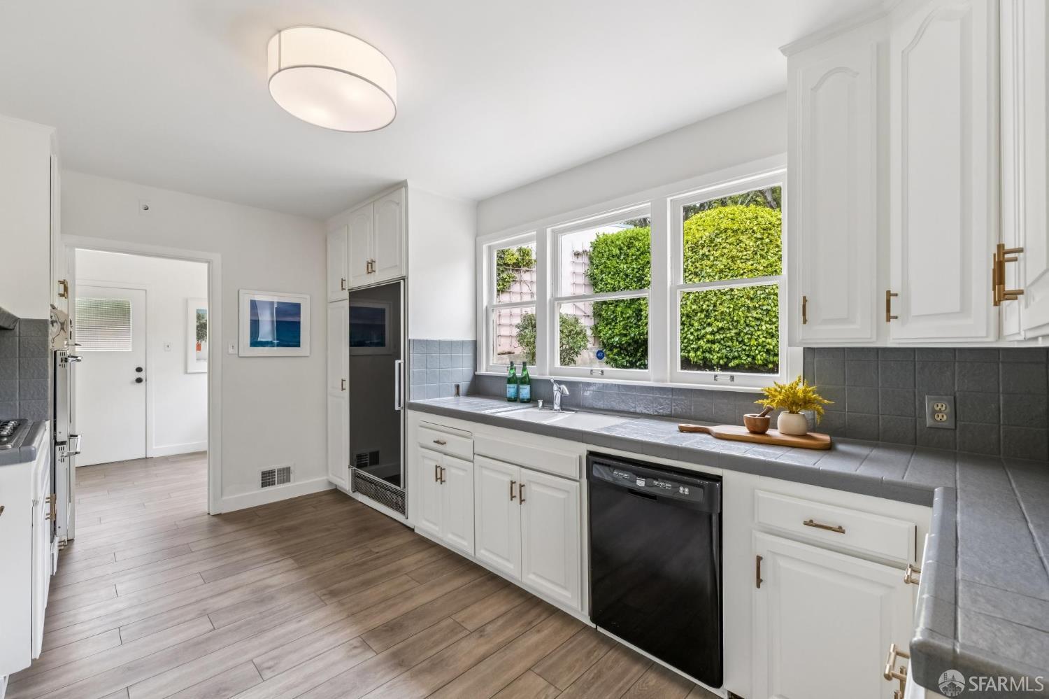 Detail Gallery Image 27 of 75 For 95 Santa Paula Ave, San Francisco,  CA 94127 - 4 Beds | 2/1 Baths