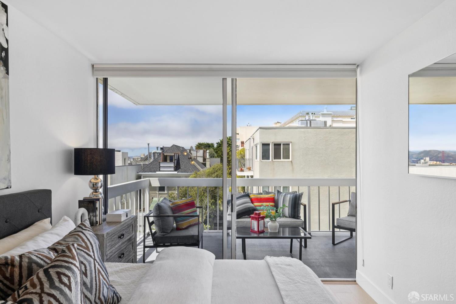Detail Gallery Image 11 of 29 For 2200 Sacramento St #403,  San Francisco,  CA 94115 - 2 Beds | 2 Baths