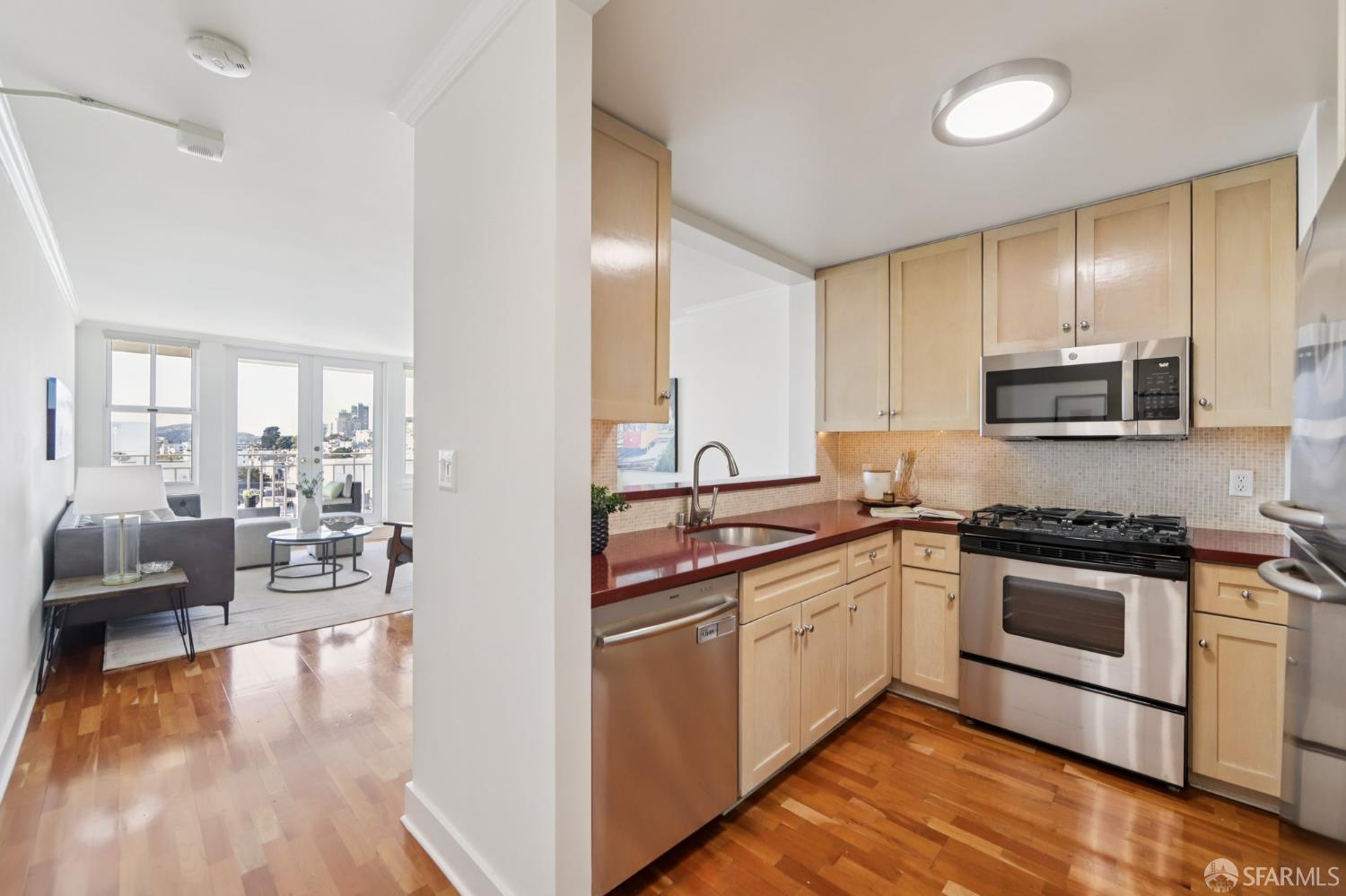 Photo #6: 425055641 Listing 